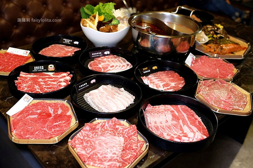 台中火鍋 | Beef King / 日本頂級A5和牛鍋物放題。台中第一間超狂日本A5和牛放題，近百種肉品、海鮮、火鍋料、滷水食材讓你無限吃到飽！ @蹦啾♥謝蘿莉 La vie heureuse