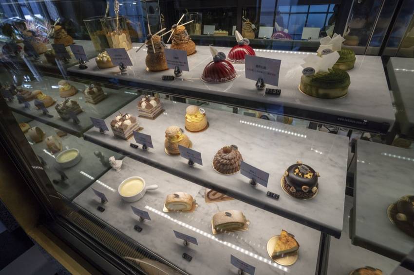 桃園甜點推薦 NOIR coffee&bistro｜走訪高質感甜點的時尚藝廊，天然食材純手工製作，不限時的慵懶咖啡廳 · 算命的說我很愛吃