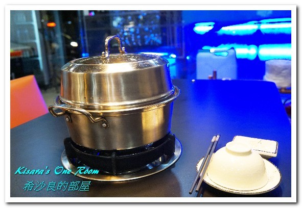 澎湖蒸鱻蒸氣火鍋：中永和火鍋．在地與國際接軌、變化多端的海鮮蒸鍋──澎湖蒸鱻蒸氣火鍋