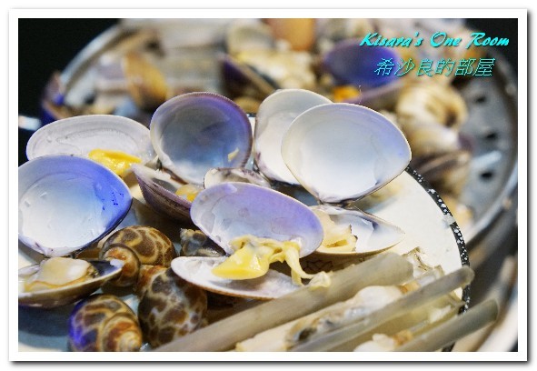 澎湖蒸鱻蒸氣火鍋：中永和火鍋．在地與國際接軌、變化多端的海鮮蒸鍋──澎湖蒸鱻蒸氣火鍋