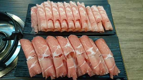 五鮮級平價鍋物(三民鼎力店):高雄~五鮮級平價鍋物(鼎力店)~冬天就是要吃鍋~熱呼呼~