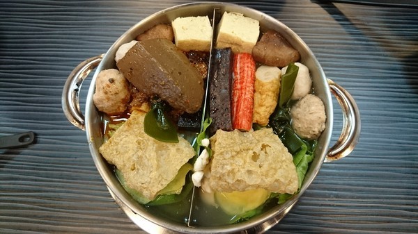 五鮮級平價鍋物(三民鼎力店):高雄~五鮮級平價鍋物(鼎力店)~冬天就是要吃鍋~熱呼呼~