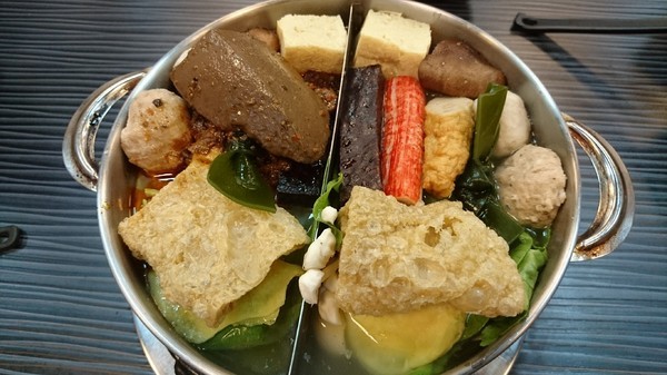 五鮮級平價鍋物(三民鼎力店):高雄~五鮮級平價鍋物(鼎力店)~冬天就是要吃鍋~熱呼呼~