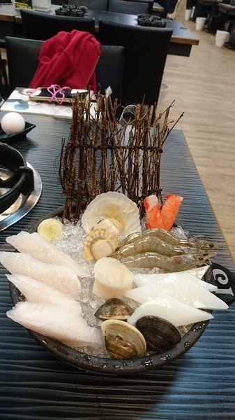 五鮮級平價鍋物(三民鼎力店):高雄~五鮮級平價鍋物(鼎力店)~冬天就是要吃鍋~熱呼呼~