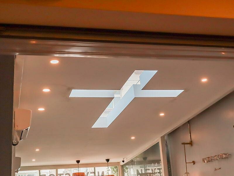 Next Stop+竹北店|香港夫妻打造4.8星港式餐廳,享用乾炒牛河與菠蘿包。