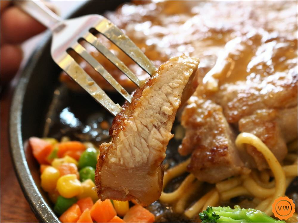 嘉義平價牛排│魔力牛牛排館-嘉義店 嘉義平價牛排│魔力牛牛排館-嘉義店