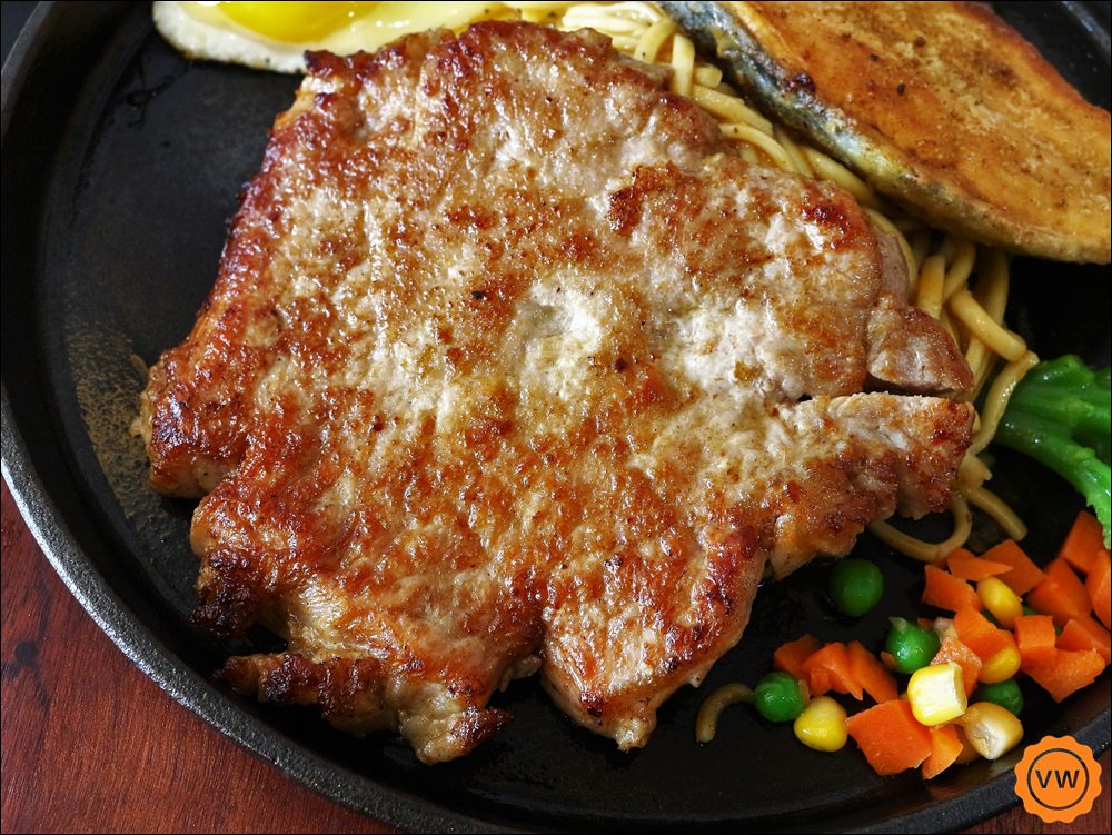 嘉義平價牛排│魔力牛牛排館-嘉義店 嘉義平價牛排│魔力牛牛排館-嘉義店