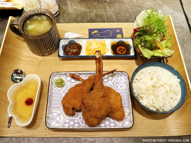 台中西屯│乍牛炸牛排專賣＊自己煎牛排DIY超促咪！王品炸牛排在新光三越就能吃得到！