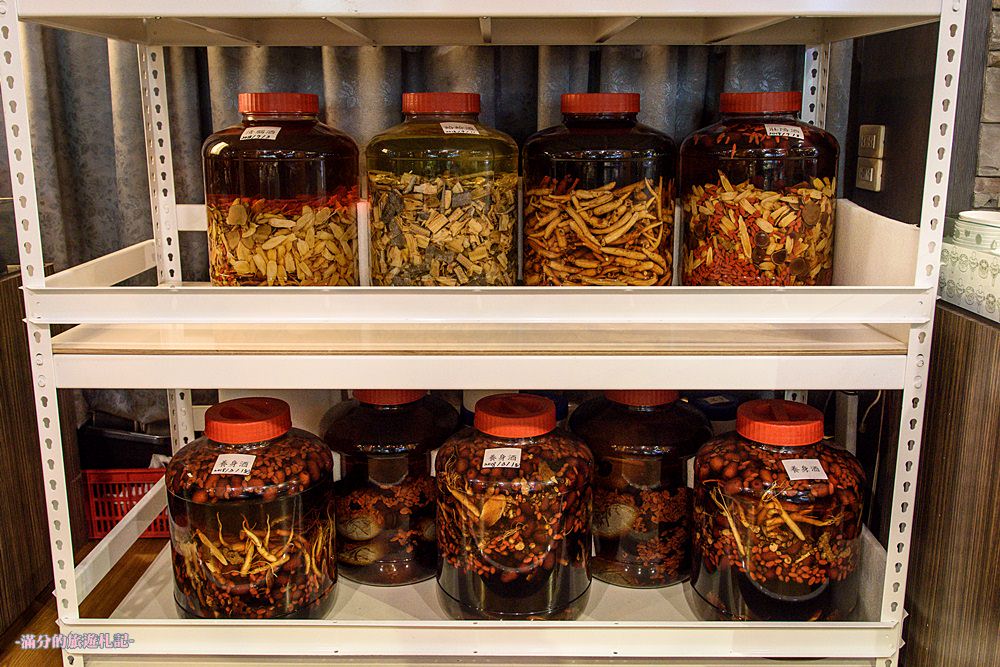 台中南屯火鍋》龍饌養生藥膳 台中養生鍋物 嚴選頂級中藥食材 春夏滋補暖冬聖品美食! - 滿分的旅遊札記