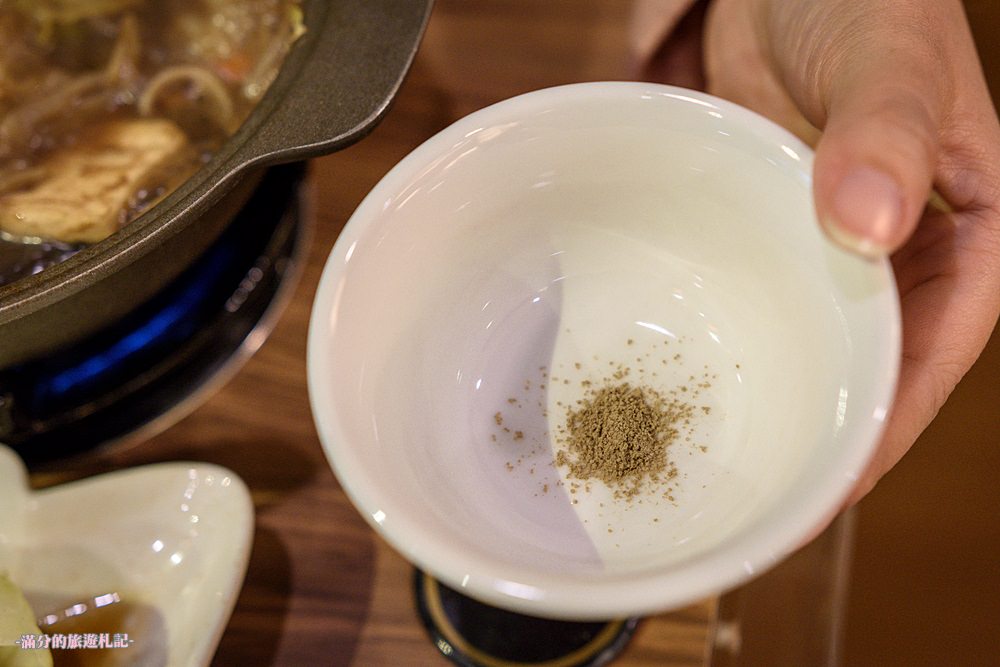台中南屯火鍋》龍饌養生藥膳 台中養生鍋物 嚴選頂級中藥食材 春夏滋補暖冬聖品美食! - 滿分的旅遊札記