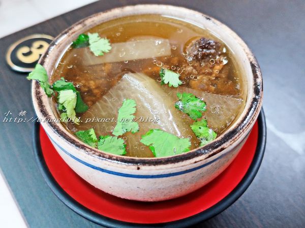 銘記台灣小吃:傳香半世紀!! 銘記台灣小吃 / 筒仔米糕 / 近後勁夜市 銘記台灣小吃:傳香半世紀!! 銘記台灣小吃 / 筒仔米糕 / 近後勁夜市