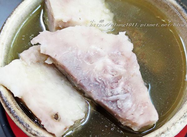 銘記台灣小吃:傳香半世紀!! 銘記台灣小吃 / 筒仔米糕 / 近後勁夜市 銘記台灣小吃:傳香半世紀!! 銘記台灣小吃 / 筒仔米糕 / 近後勁夜市