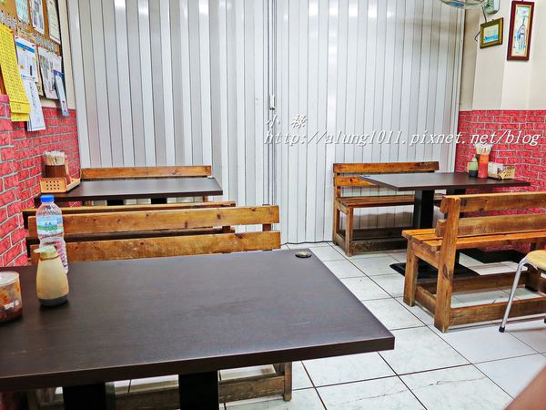 銘記台灣小吃:傳香半世紀!! 銘記台灣小吃 / 筒仔米糕 / 近後勁夜市 銘記台灣小吃:傳香半世紀!! 銘記台灣小吃 / 筒仔米糕 / 近後勁夜市