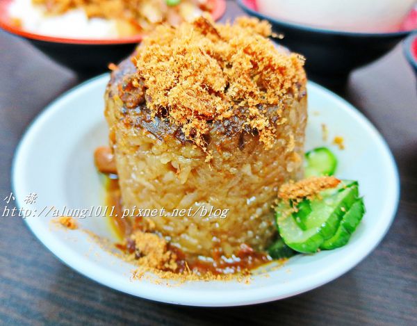 銘記台灣小吃:傳香半世紀!! 銘記台灣小吃 / 筒仔米糕 / 近後勁夜市 銘記台灣小吃:傳香半世紀!! 銘記台灣小吃 / 筒仔米糕 / 近後勁夜市