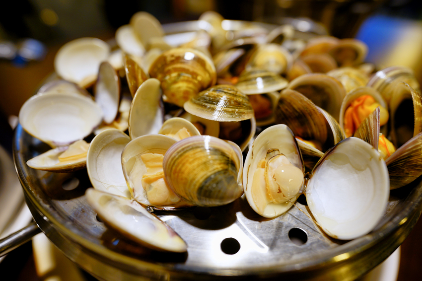 美食｜新北林口 蒸翻天海鮮蒸氣火鍋餐廳 林口美食推薦！澎湃海鮮痛風鍋每吃上癮~ - 奇奇一起玩樂趣