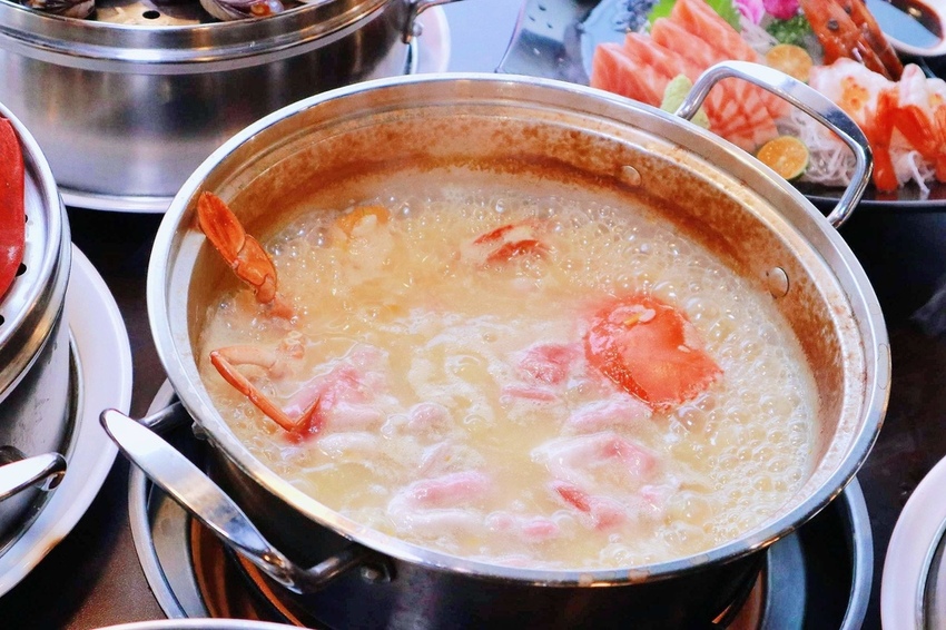 2018-10-20 03.52.13 3.jpg