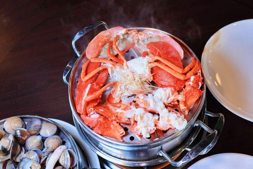 2018-10-20 03.52.07 2.jpg