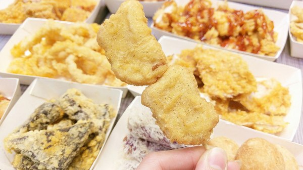 爆Q美式炸雞-員林浮圳店：爆Q美式炸雞(員林浮圳店)-最近炸雞店吵得火熱  默默耕植於中南部的爆Q  份量多是消夜的好朋友