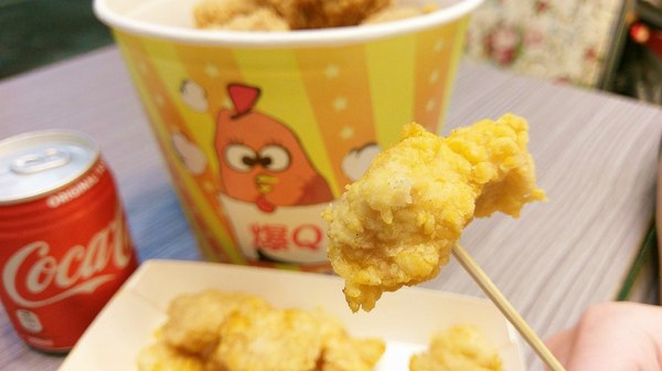 爆Q美式炸雞-員林浮圳店：爆Q美式炸雞(員林浮圳店)-最近炸雞店吵得火熱  默默耕植於中南部的爆Q  份量多是消夜的好朋友