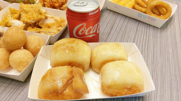 爆Q美式炸雞-員林浮圳店：爆Q美式炸雞(員林浮圳店)-最近炸雞店吵得火熱  默默耕植於中南部的爆Q  份量多是消夜的好朋友