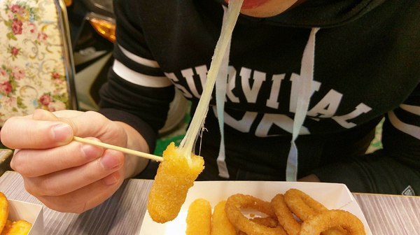 爆Q美式炸雞-員林浮圳店：爆Q美式炸雞(員林浮圳店)-最近炸雞店吵得火熱  默默耕植於中南部的爆Q  份量多是消夜的好朋友