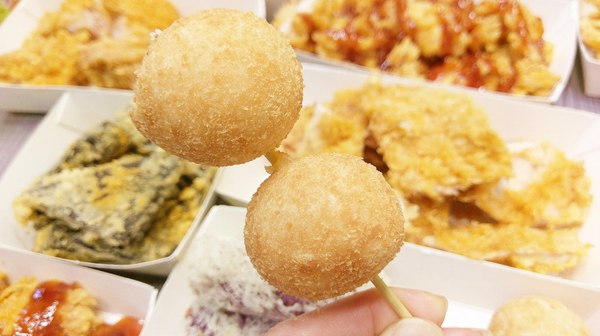 爆Q美式炸雞-員林浮圳店：爆Q美式炸雞(員林浮圳店)-最近炸雞店吵得火熱  默默耕植於中南部的爆Q  份量多是消夜的好朋友