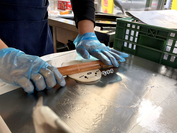 炸到舔手手!《後山林記炸蛋蔥油餅(裕誠店/瑞豐夜市)》新開幕~花蓮必吃人氣小吃北高也吃的到