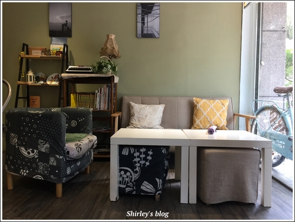 mass cafe:捷運亞東醫院站.Mass Cafe(早午餐/鬆餅/鹹派/帕尼尼/蛋糕/茶/果汁/奶昔)