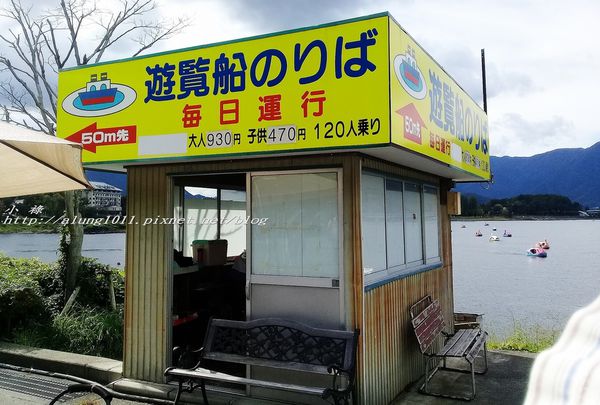 富士山河口湖遊船:古樸風格外觀 / 徜徉聖山名湖 / 河口湖遊覽船Ensoleille號