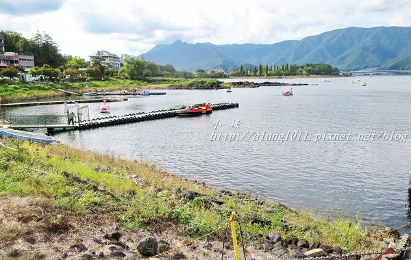 富士山河口湖遊船:古樸風格外觀 / 徜徉聖山名湖 / 河口湖遊覽船Ensoleille號