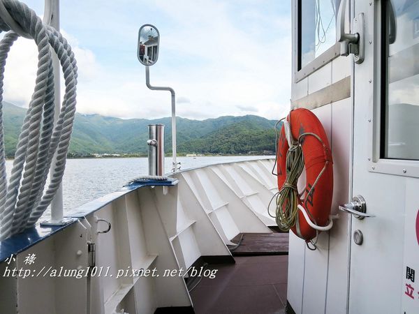 富士山河口湖遊船:古樸風格外觀 / 徜徉聖山名湖 / 河口湖遊覽船Ensoleille號