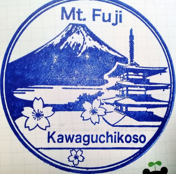 富士山河口湖遊船:古樸風格外觀 / 徜徉聖山名湖 / 河口湖遊覽船Ensoleille號