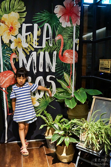 台中市中區莿桐花文創微旅》台中最美平價旅店，近宮原眼科、繼光電子街、台灣太陽餅博物館