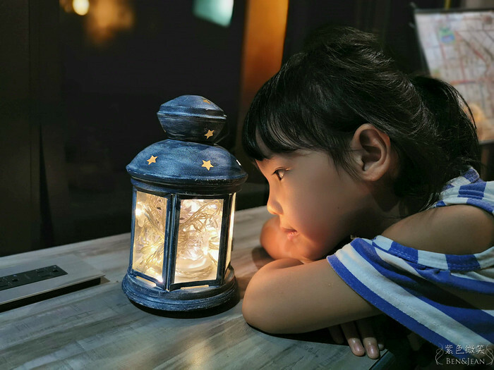 台中市中區莿桐花文創微旅》台中最美平價旅店，近宮原眼科、繼光電子街、台灣太陽餅博物館