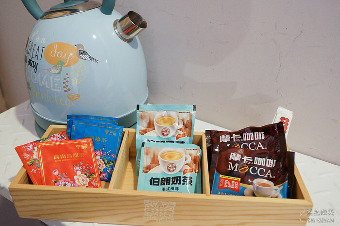 台中市中區莿桐花文創微旅》台中最美平價旅店，近宮原眼科、繼光電子街、台灣太陽餅博物館