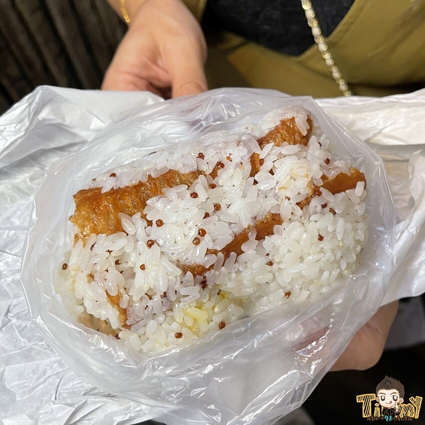 新竹超台的臭豆腐蛋餅臭香十足!必點超大包飯糰.古早味阿嬤鹹粥!