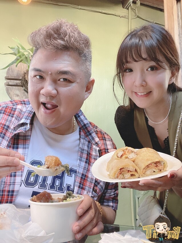 新竹超台的臭豆腐蛋餅臭香十足!必點超大包飯糰.古早味阿嬤鹹粥!