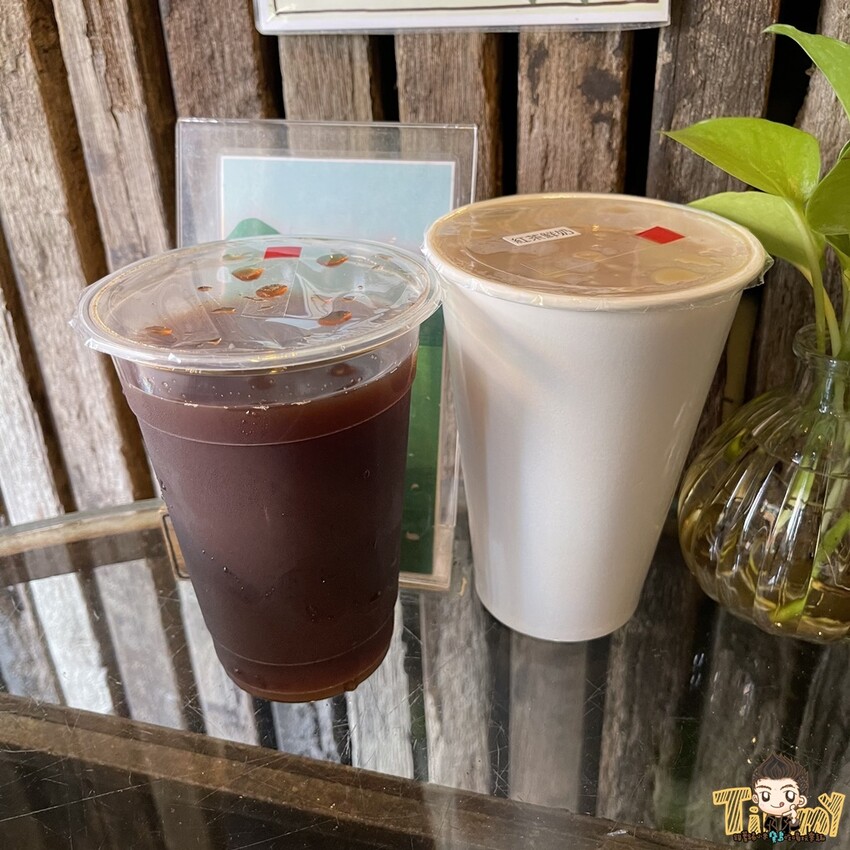 新竹超台的臭豆腐蛋餅臭香十足!必點超大包飯糰.古早味阿嬤鹹粥!