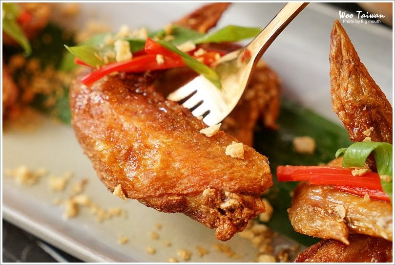 【台中美食】Woo Taiwan米平方店‧來自清邁的華麗宮廷風泰式料理、下午茶,好拍又好吃!