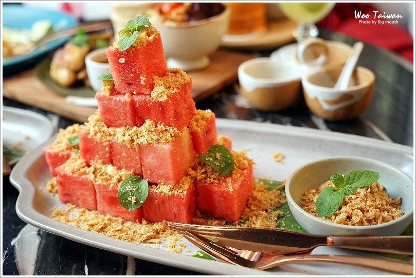 【台中美食】Woo Taiwan米平方店‧來自清邁的華麗宮廷風泰式料理、下午茶,好拍又好吃!