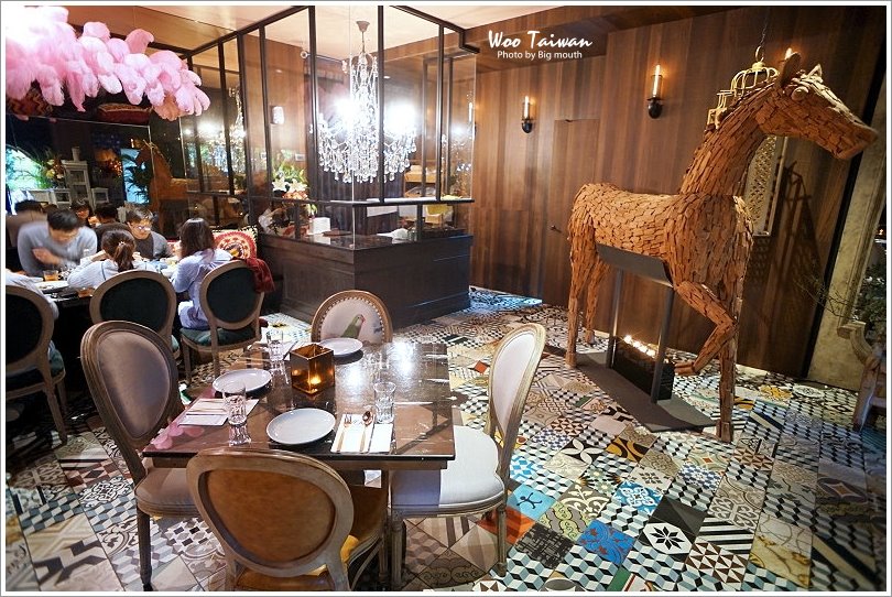 【台中美食】Woo Taiwan米平方店‧來自清邁的華麗宮廷風泰式料理、下午茶,好拍又好吃!