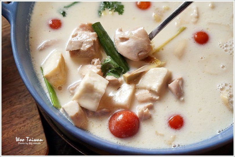 【台中美食】Woo Taiwan米平方店‧來自清邁的華麗宮廷風泰式料理、下午茶,好拍又好吃!