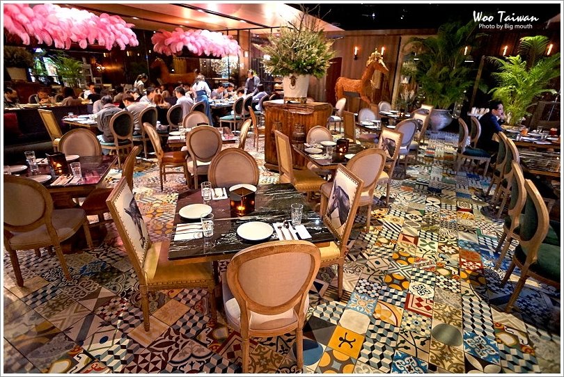 【台中美食】Woo Taiwan米平方店‧來自清邁的華麗宮廷風泰式料理、下午茶,好拍又好吃!