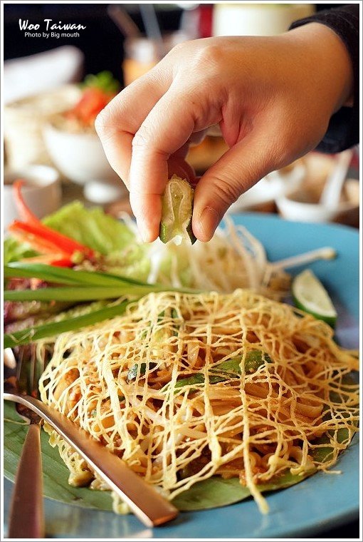 【台中美食】Woo Taiwan米平方店‧來自清邁的華麗宮廷風泰式料理、下午茶,好拍又好吃!