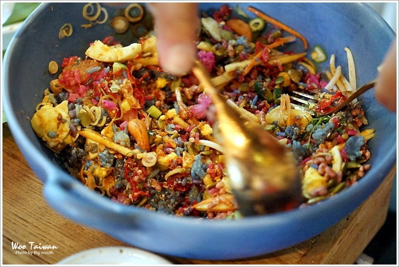 【台中美食】Woo Taiwan米平方店‧來自清邁的華麗宮廷風泰式料理、下午茶,好拍又好吃!