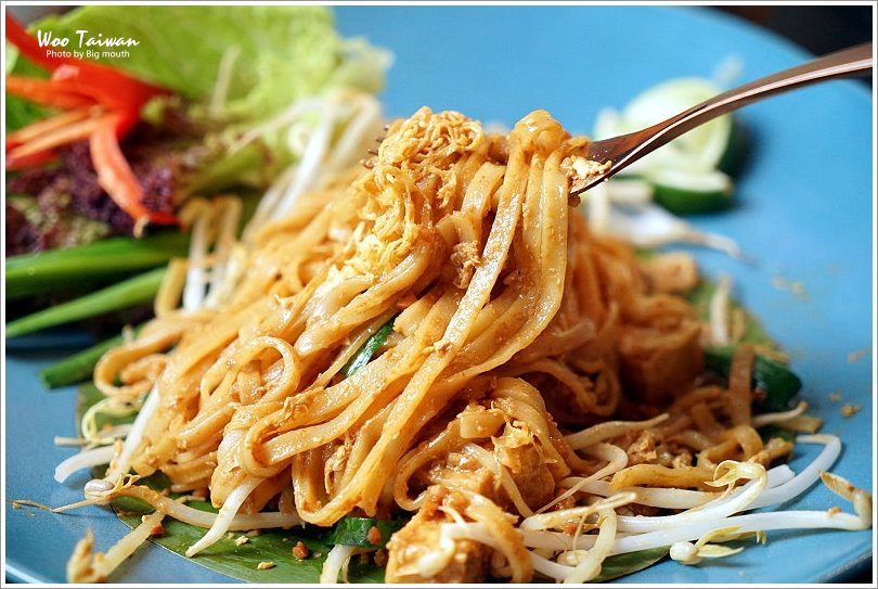【台中美食】Woo Taiwan米平方店‧來自清邁的華麗宮廷風泰式料理、下午茶,好拍又好吃!