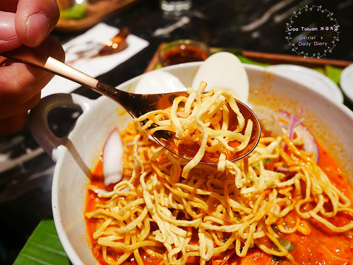 【台中美食】Woo Taiwan 米平方店 ✿ 超紅網美必訪店，叢林裡享受道地泰式料理