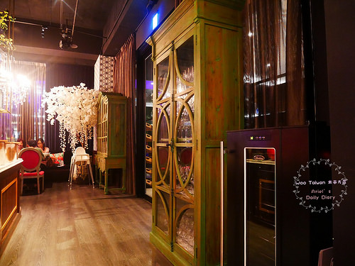 【台中美食】Woo Taiwan 米平方店 ✿ 超紅網美必訪店，叢林裡享受道地泰式料理