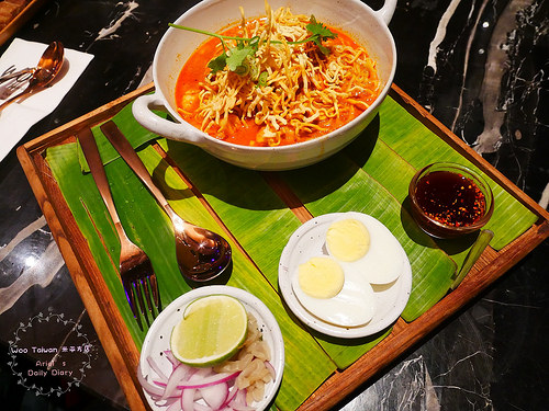 【台中美食】Woo Taiwan 米平方店 ✿ 超紅網美必訪店，叢林裡享受道地泰式料理