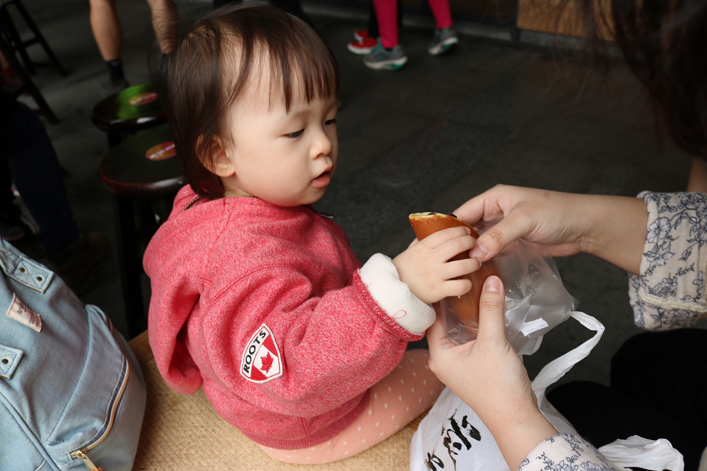 台北|滋養豆餡舖 季節限定草莓大福 迪化街六十年老字號日式和菓子 - 奇奇一起玩樂趣